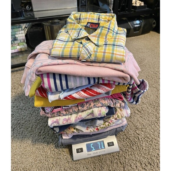 15pc Bundle Lot Girls Size 10/12 Clothes Pants Tops Oversized Tween Teen Shirts - Picture 16 of 16